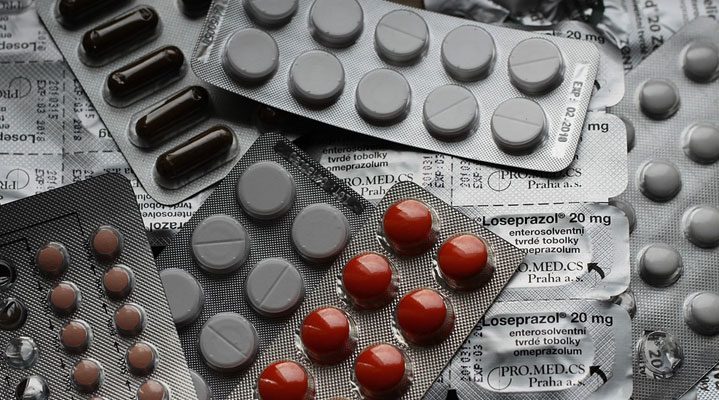 ¿La publicidad influye en el uso de medicamentos?